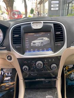 کرایسلەر 300